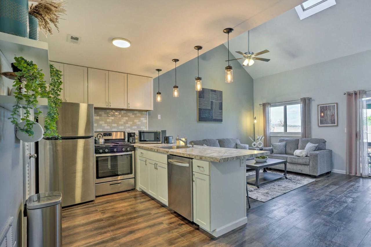 Vernon Township Condo - Walk To Ski Resort! Exterior photo